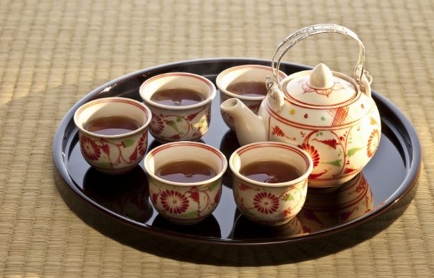 a tray of teapot and tea cups | 2 Eat Foods Rich in Methylation Adaptogens | X Best Ways To Disturb Methylation Expression