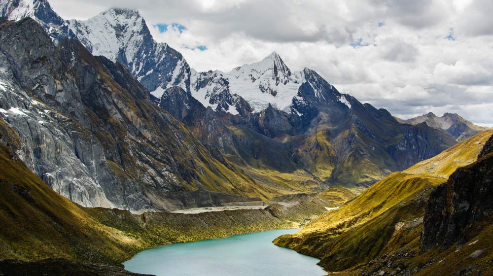 Lake-in-the-Andes-Huayhuach-Peru | Feature | High-Altitude Living Alters Epigenetics